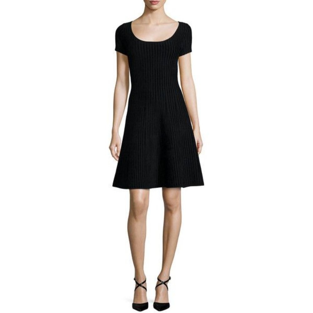 NWOT Theory black dress size 4